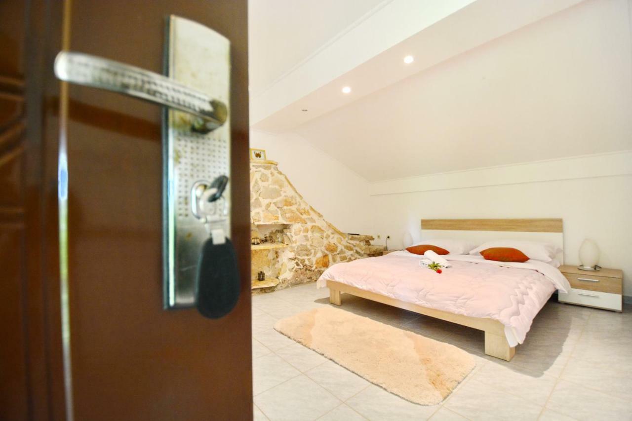 Sikovo Apartmani Maca מראה חיצוני תמונה